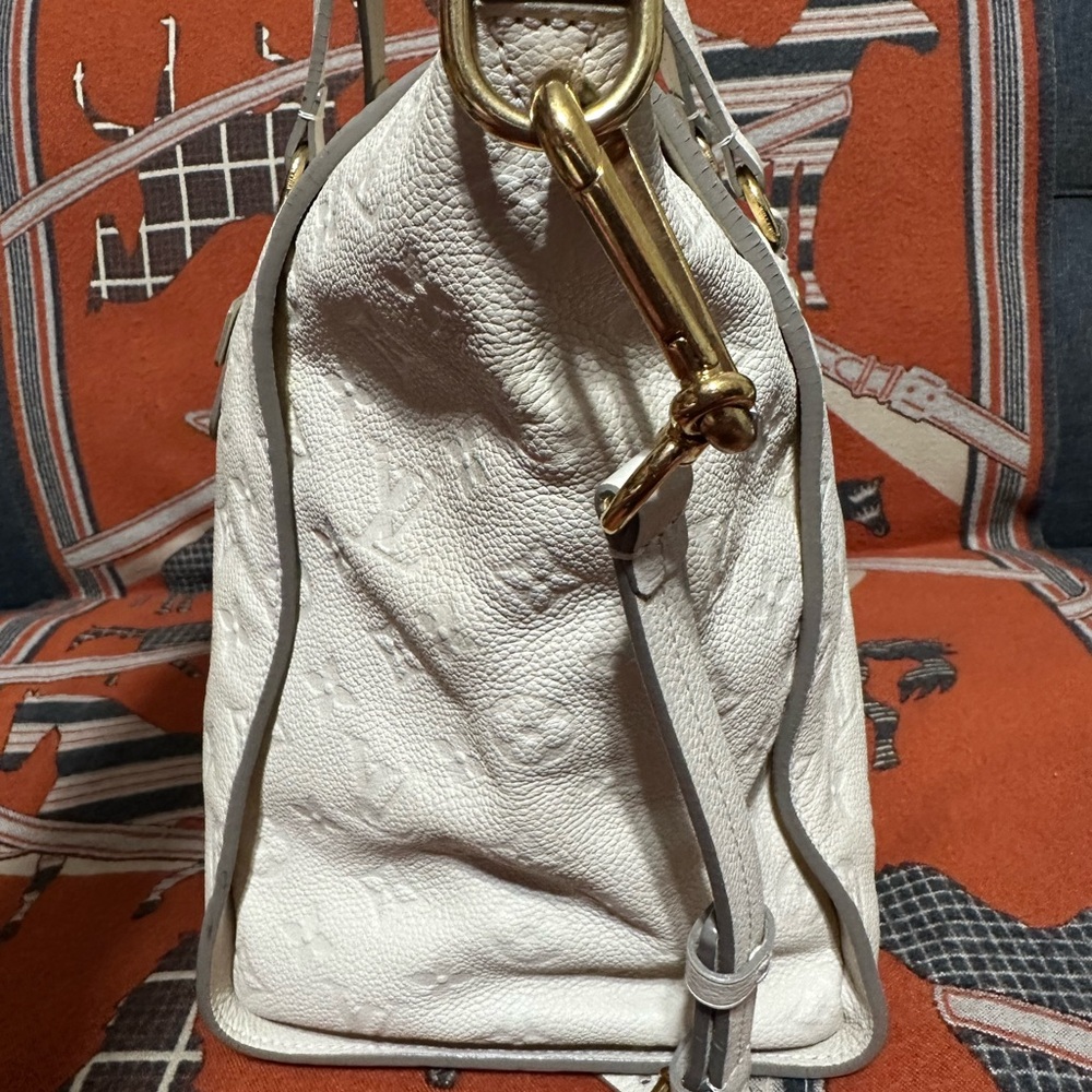 Louis Vuitton Cream Embossed Monogram Tote with Gold Hardware - Picture 4 of 16